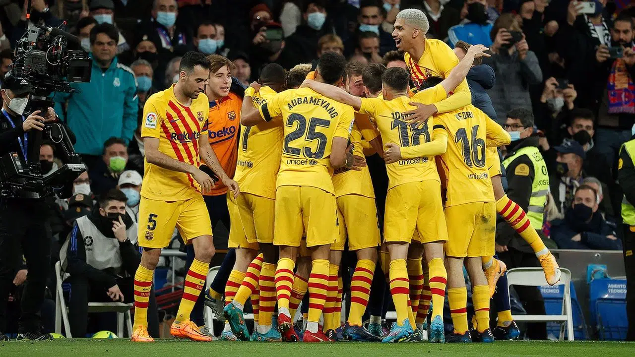 Barcelona, Real Madrid deplasmanında 4-0 kazandı