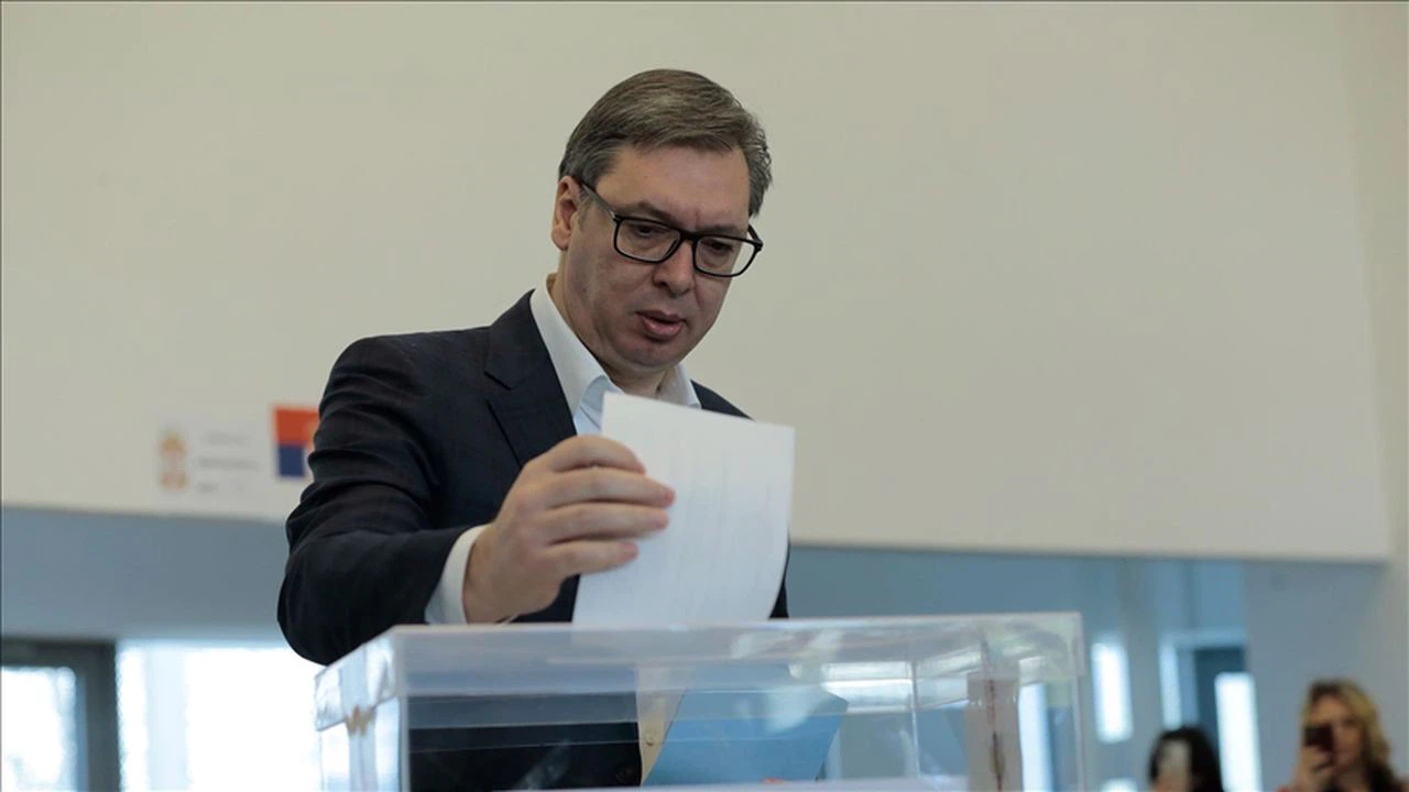 Sırbistan Cumhurbaşkanı Vucic, cumhurbaşkanlığı seçimini kazandığını duyurdu