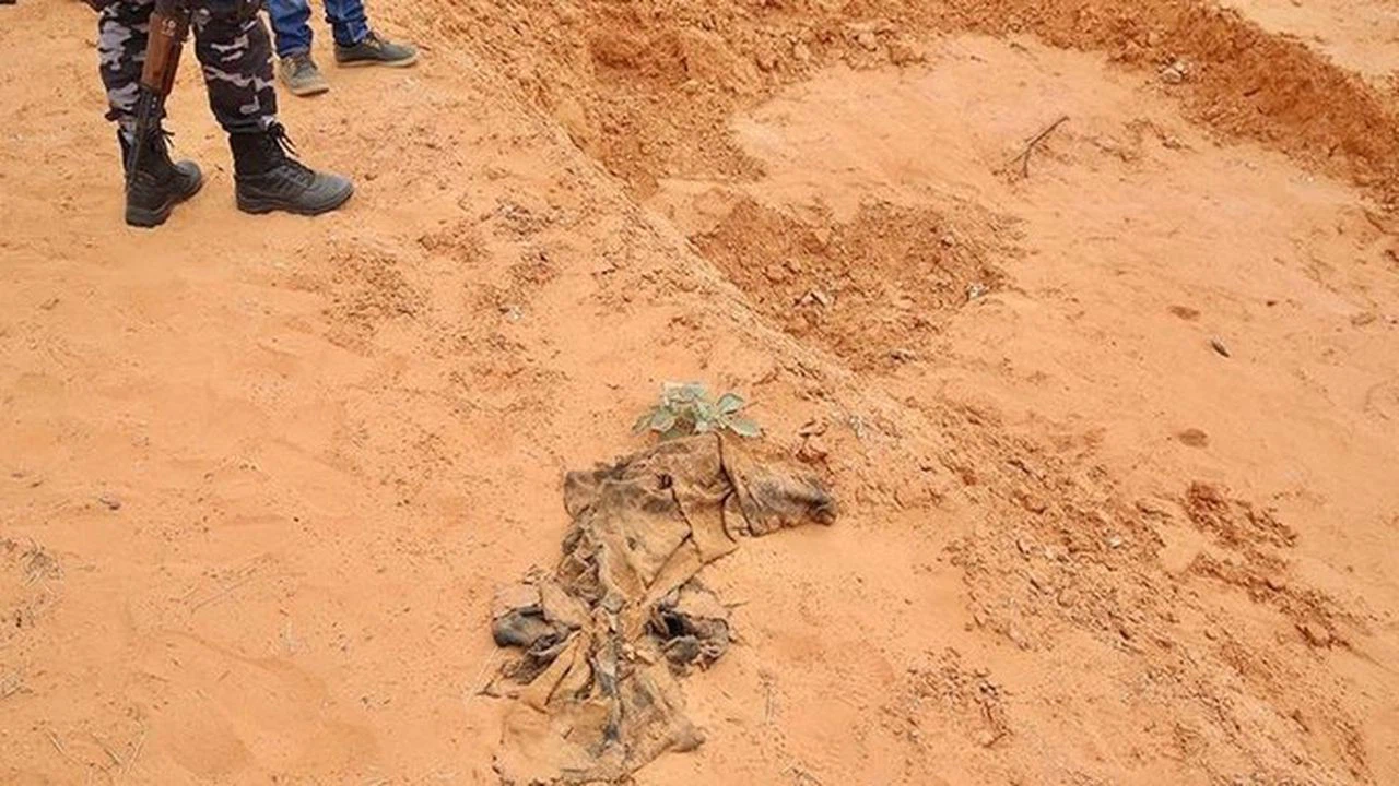 Libya’nın Sirte kentinde toplu mezar bulundu