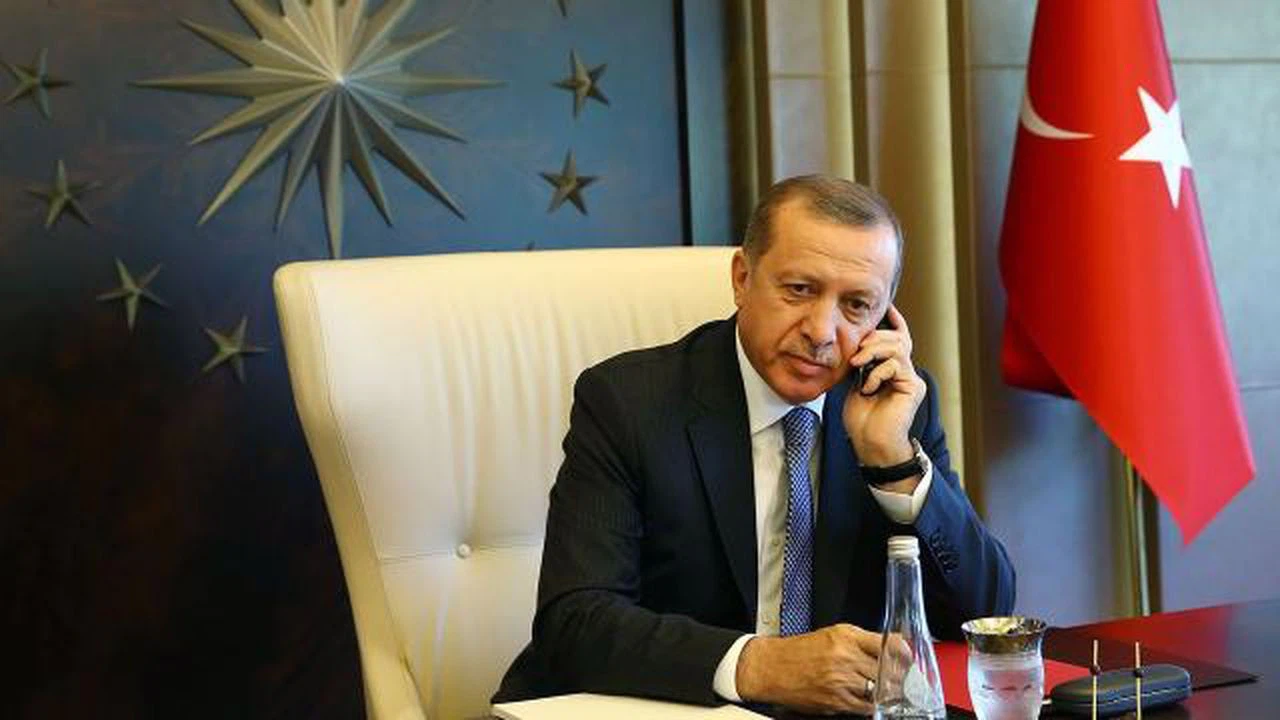 Cumhurbaşkanı Erdoğan, Avusturya Başbakanı Karl Nehammer ile telefonda görüştü