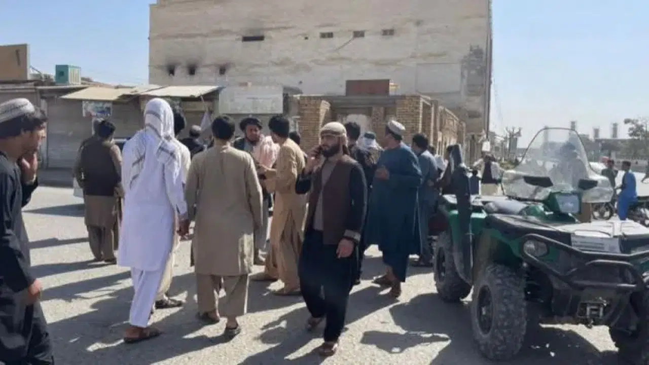 Kabil'de cuma namazı çıkışı bombalı saldırı: 4 ölü!