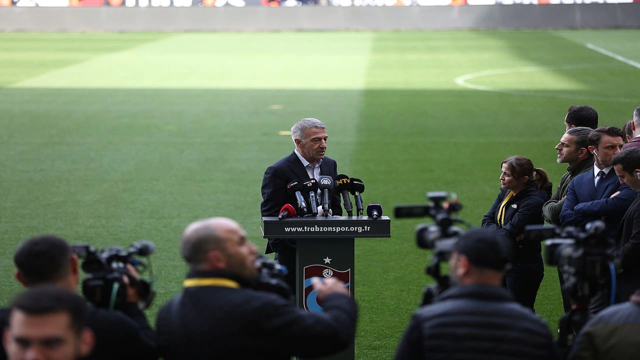 Trabzonspor Başkanı Ahmet Ağaoğlu'ndan taraftara çağrı