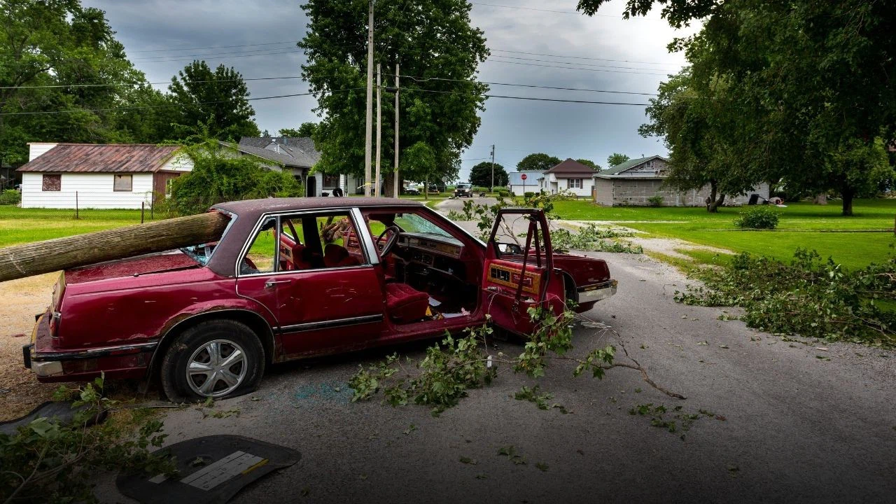 ABD’nin Kansas eyaletinde meydana gelen hortum ağır hasara yol açtı