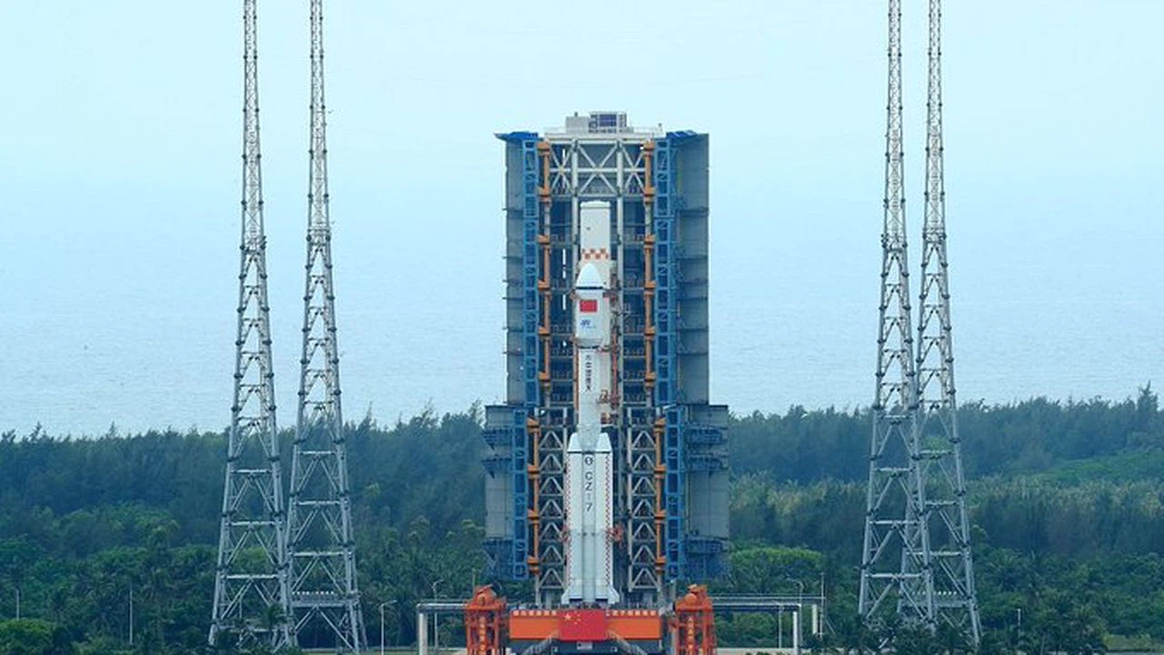 Çin, Tiencou-4 kargo mekiğini uzay istasyonuna yolladı