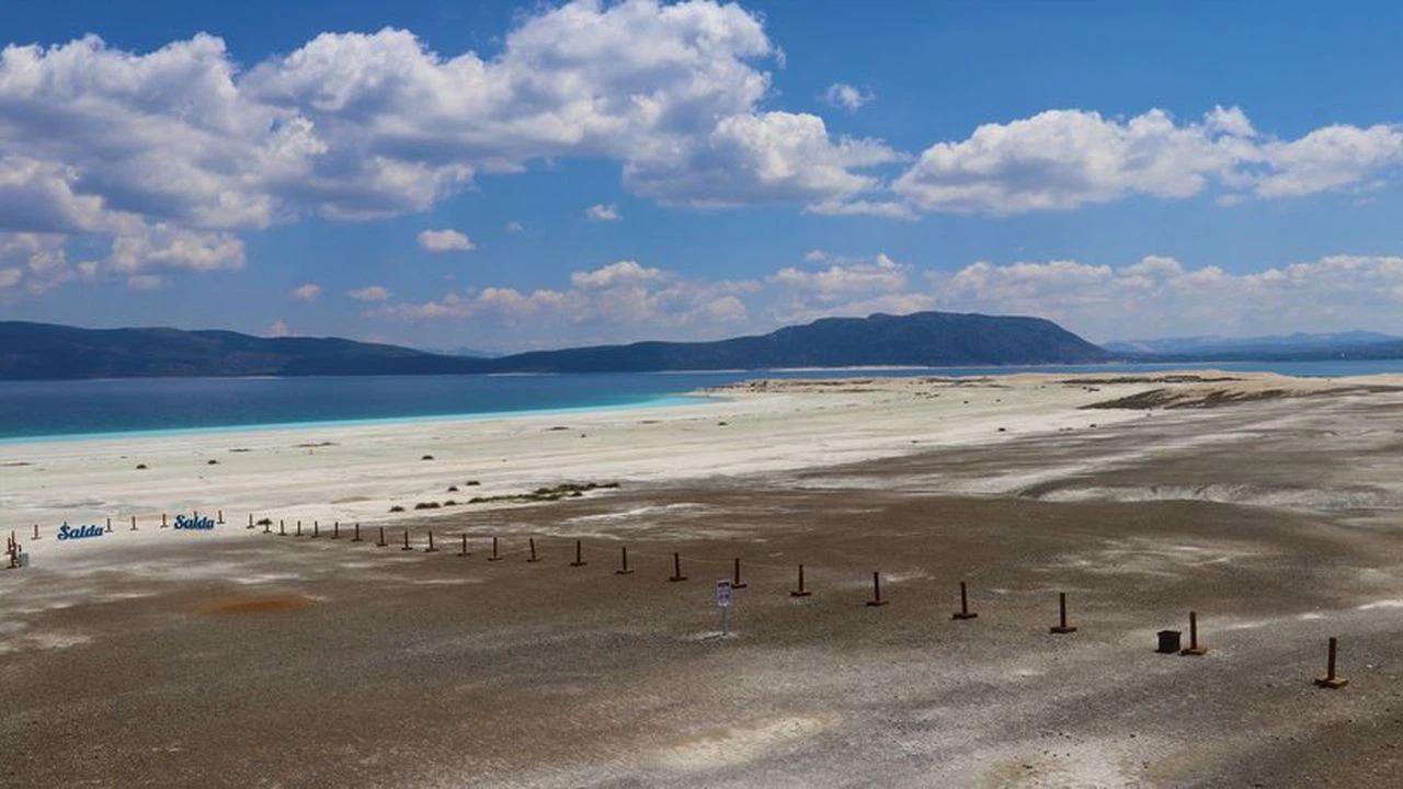 Salda Gölü'nün su seviyesinde ocak ayından bu zamana 5 santim yükselme oldu