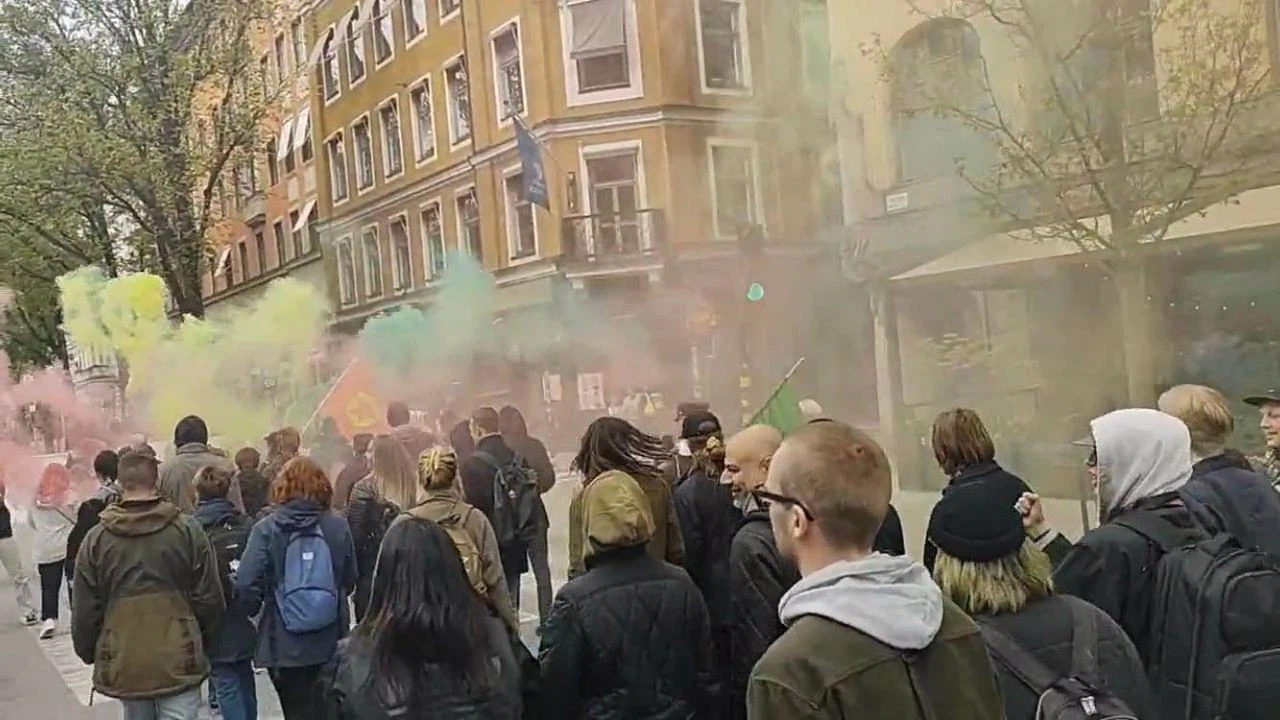 Stockholm'de terör yandaşları yürüyüş yaptı