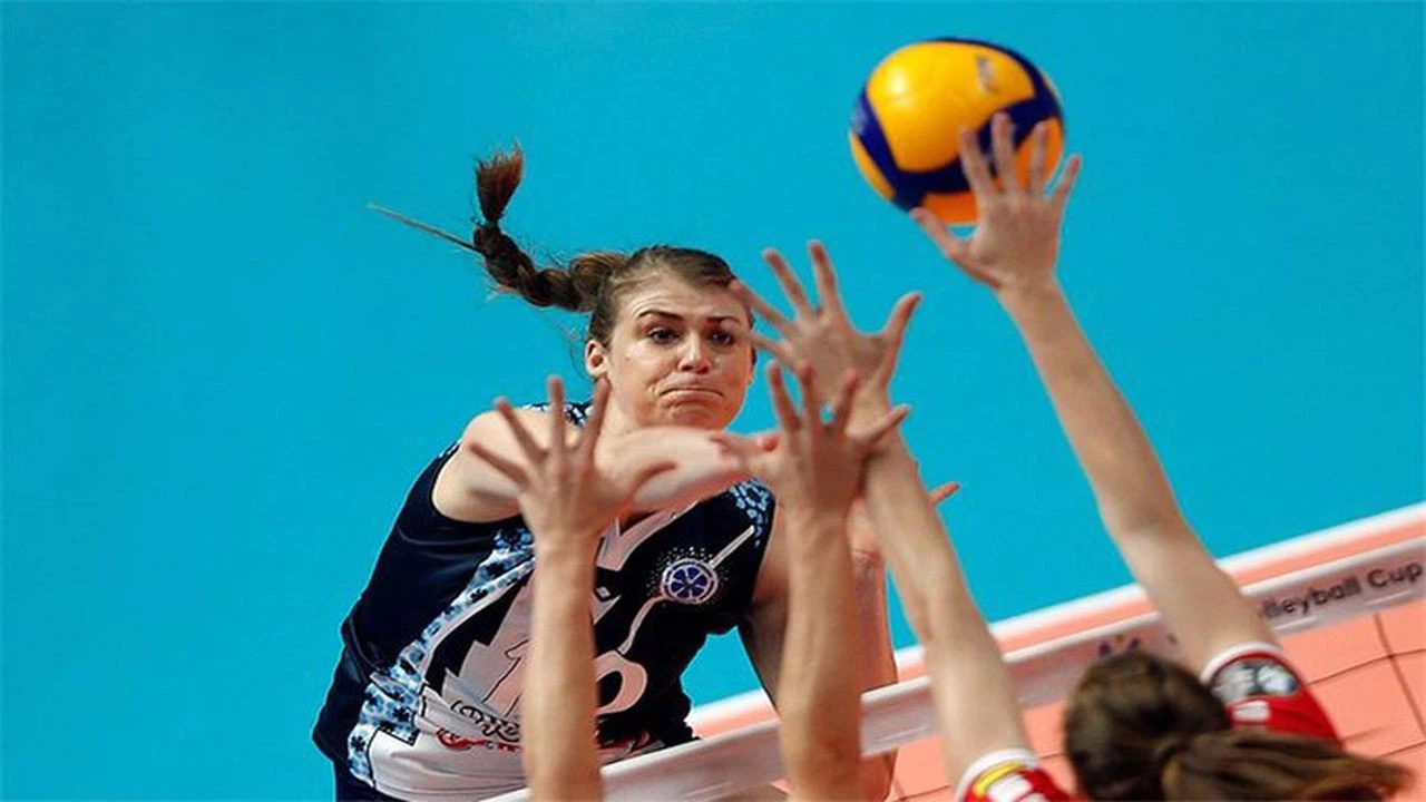 Eczacıbaşı Dynavit, Hırvat pasör çaprazı Samanta Fabris'i kadrosuna kattı