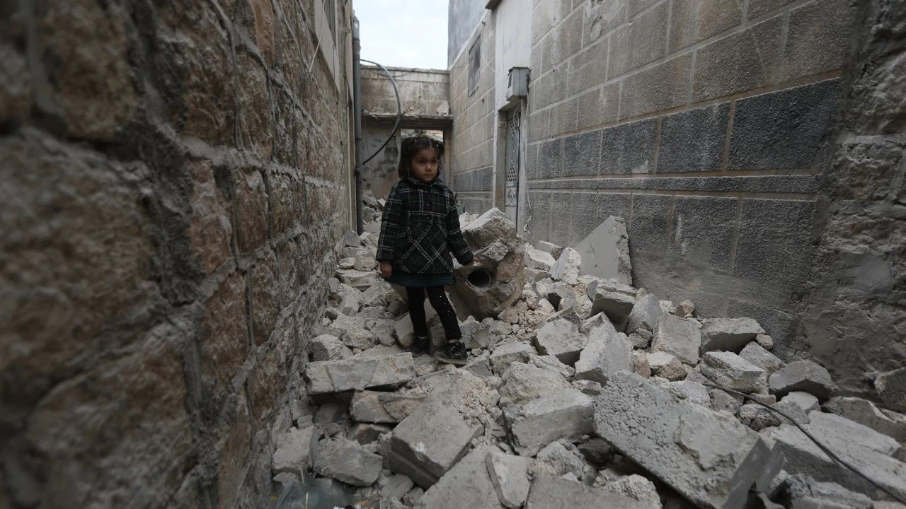 YPG/PKK'nın evsiz bıraktığı Tel Rıfatlılar, yuvalarına dönmek istiyor