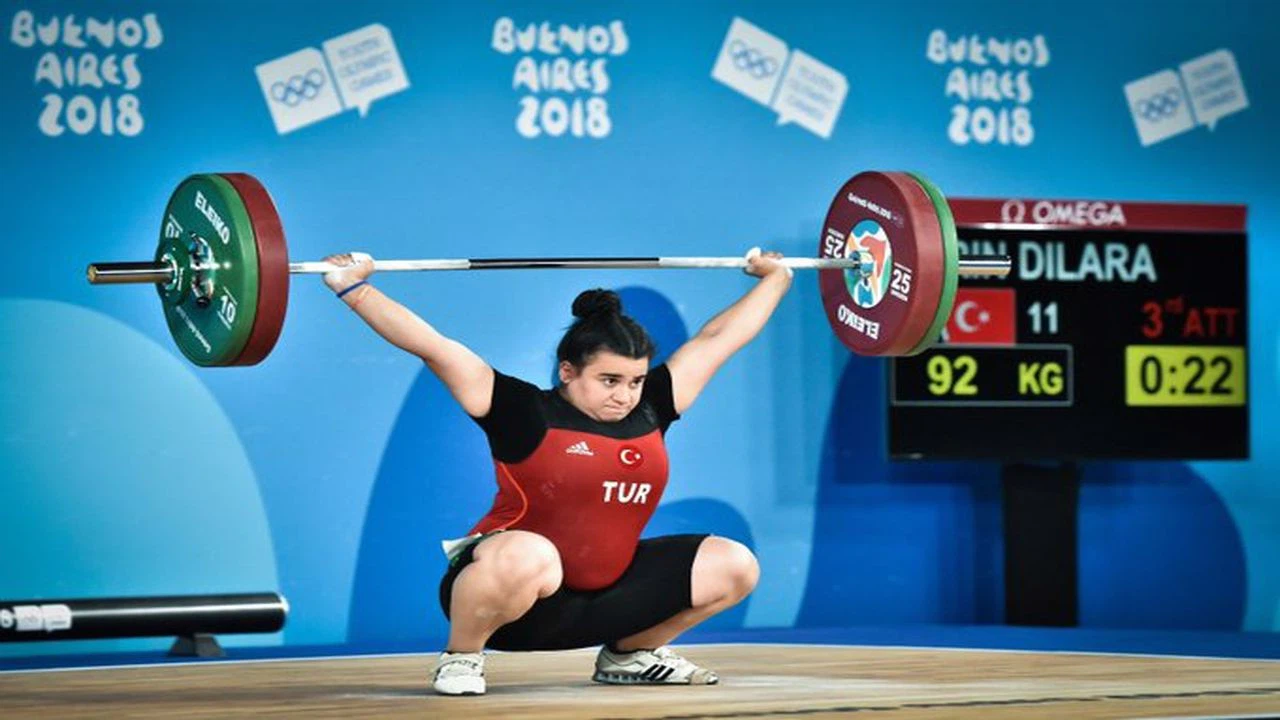 Dilara Narin, silkmede gümüş, toplamda bronz madalya aldı