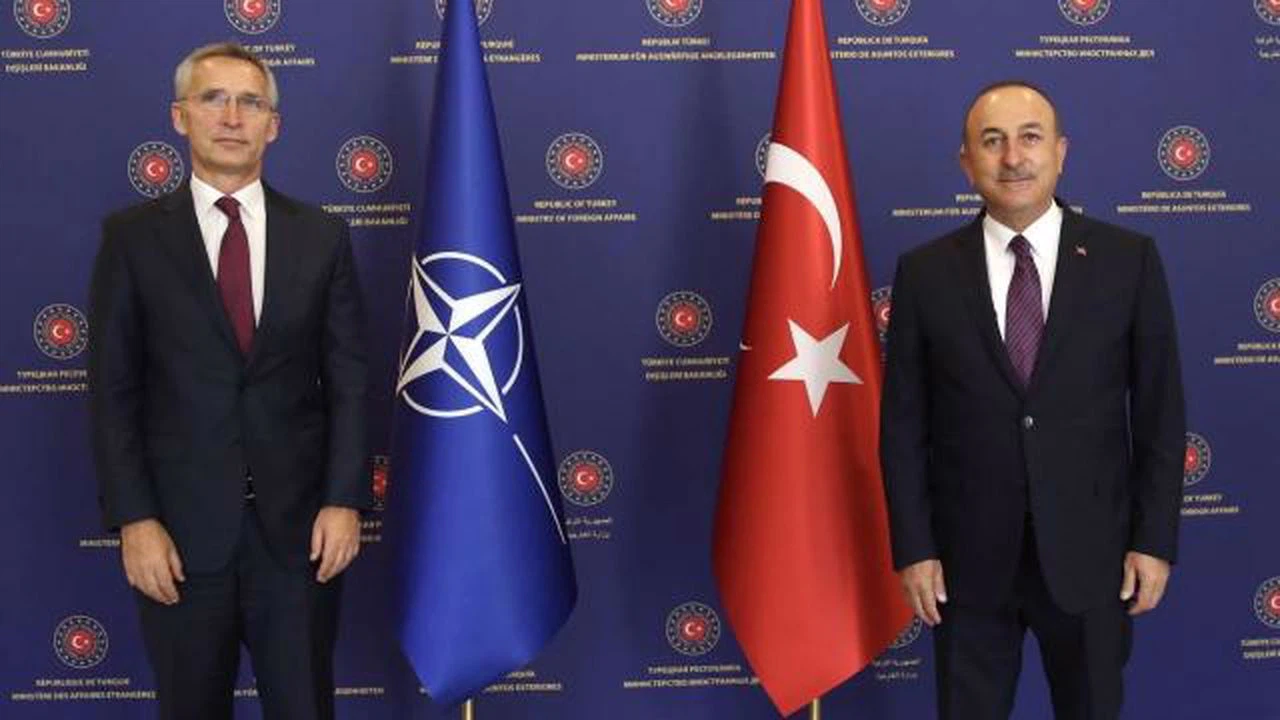 Bakan Çavuşoğlu, NATO Genel Sekreteri Stoltenberg ile görüştü