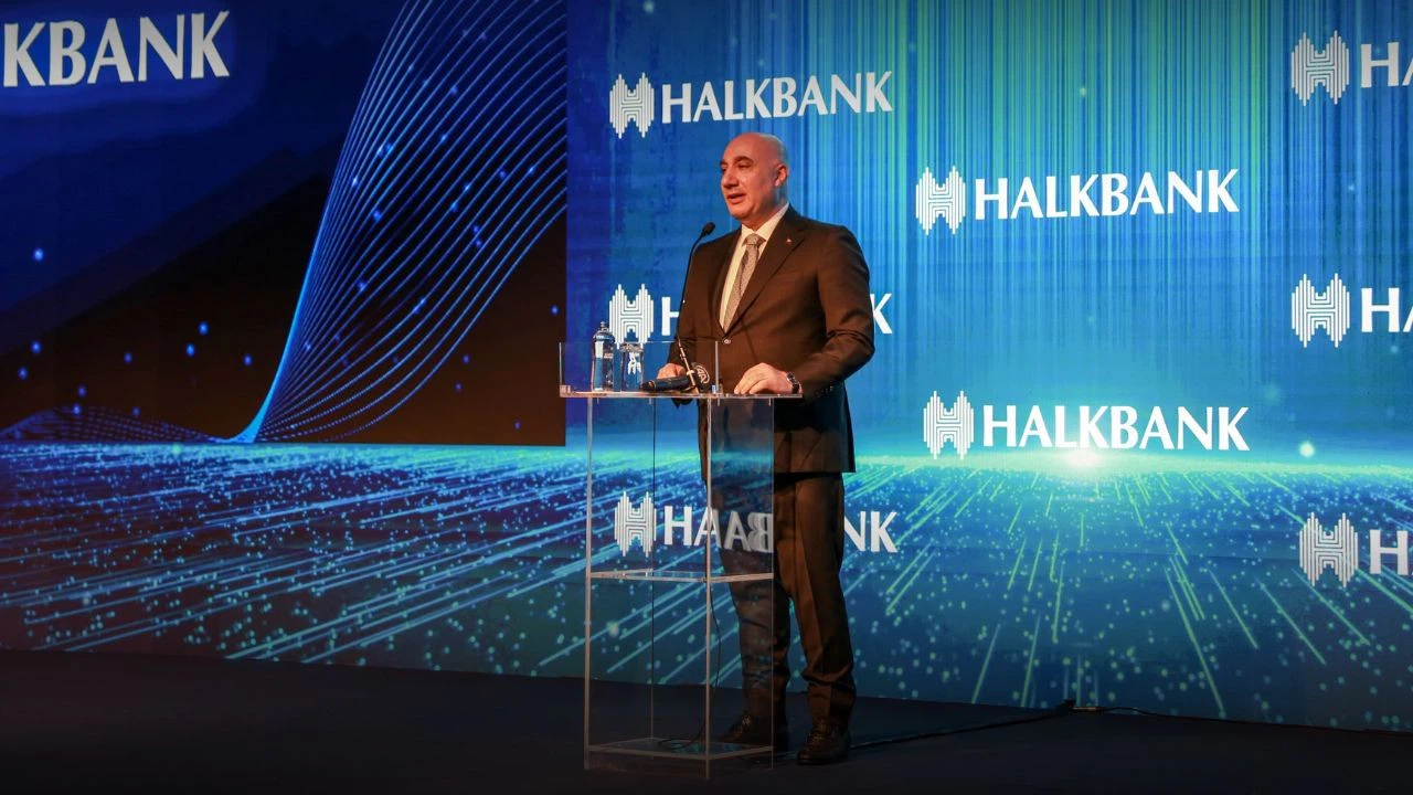 Halkbank Genel Müdürü Arslan, "Halkbank Üreten Kadınlar Buluşması"nda konuştu