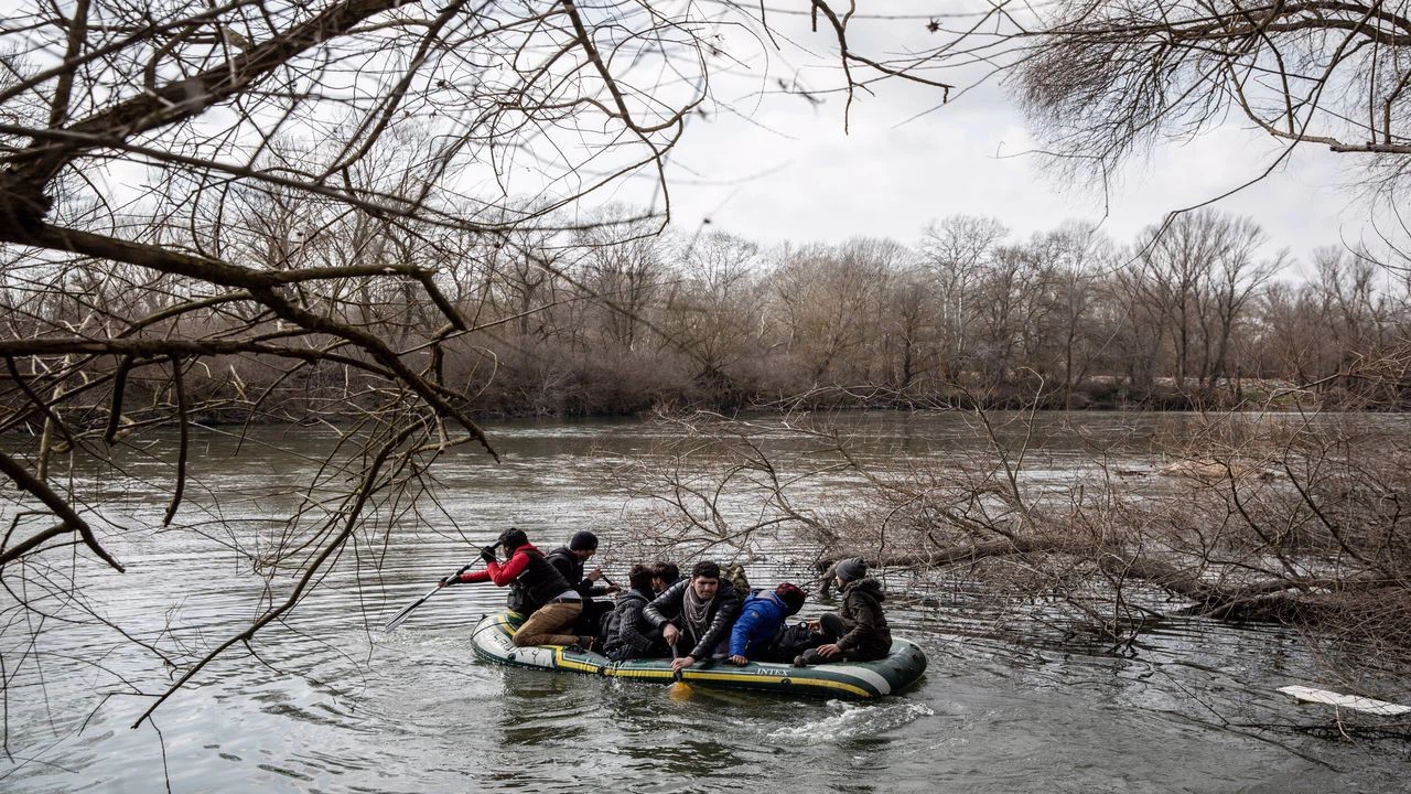 Uluslararası basından Yunanistan'daki geri itmelere ilişkin ortak araştırma