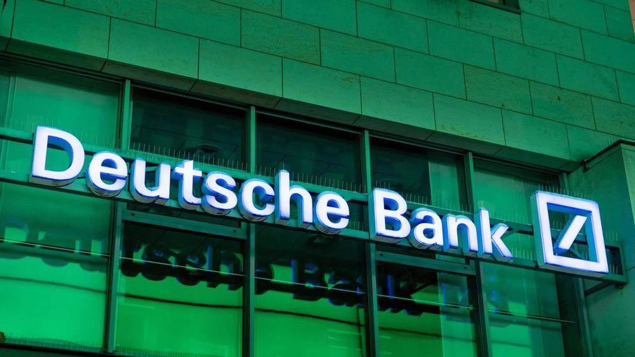 Deutsche Bank: Almanya ekonomisi resesyona doğru ilerliyor
