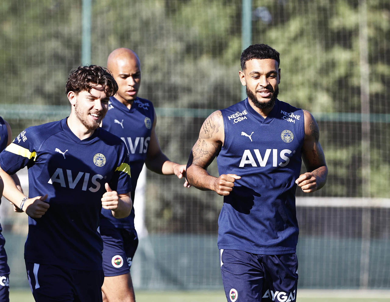 Fenerbahçe, yeni sezon hazırlıklarını sürdürdü