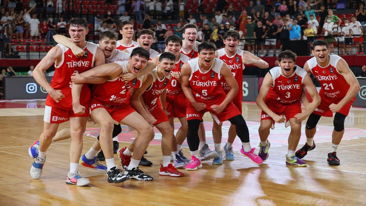 Polonya: 43 - Türkiye: 94