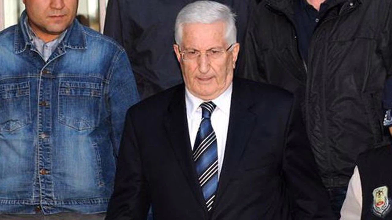 28 Şubat davası hükümlüsü Çevik Bir sağlık sorunları nedeniyle tahliye edildi