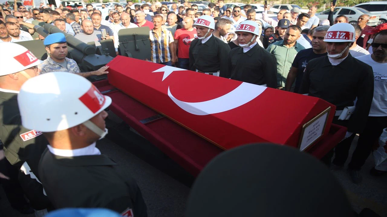 Şehit Uzman Çavuş Halil Koç, Malatya'da son yolculuğuna uğurlandı