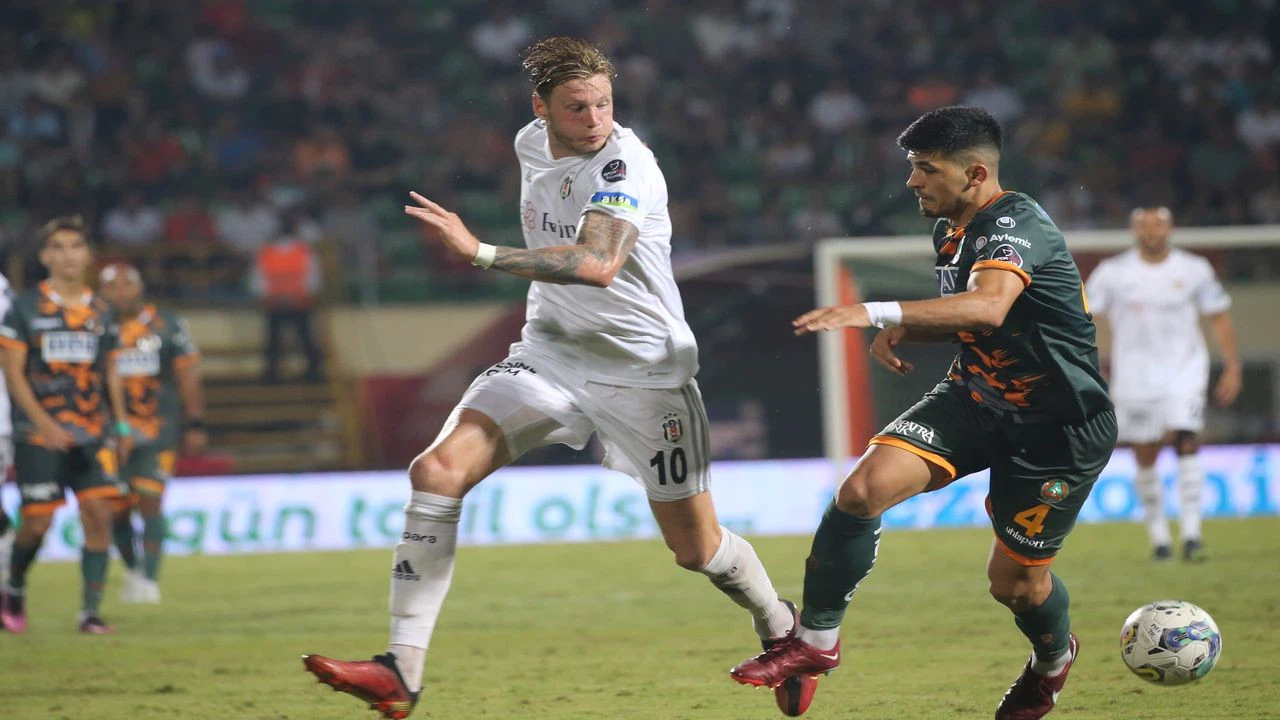 Corendon Alanyaspor: 3 - Beşiktaş: 3