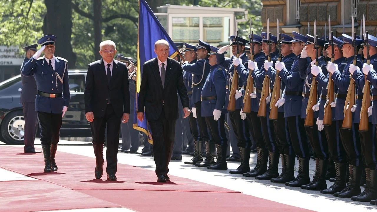 Cumhurbaşkanı Erdoğan, Bosna Hersek'te onuruna verilen yemeğe katıldı!