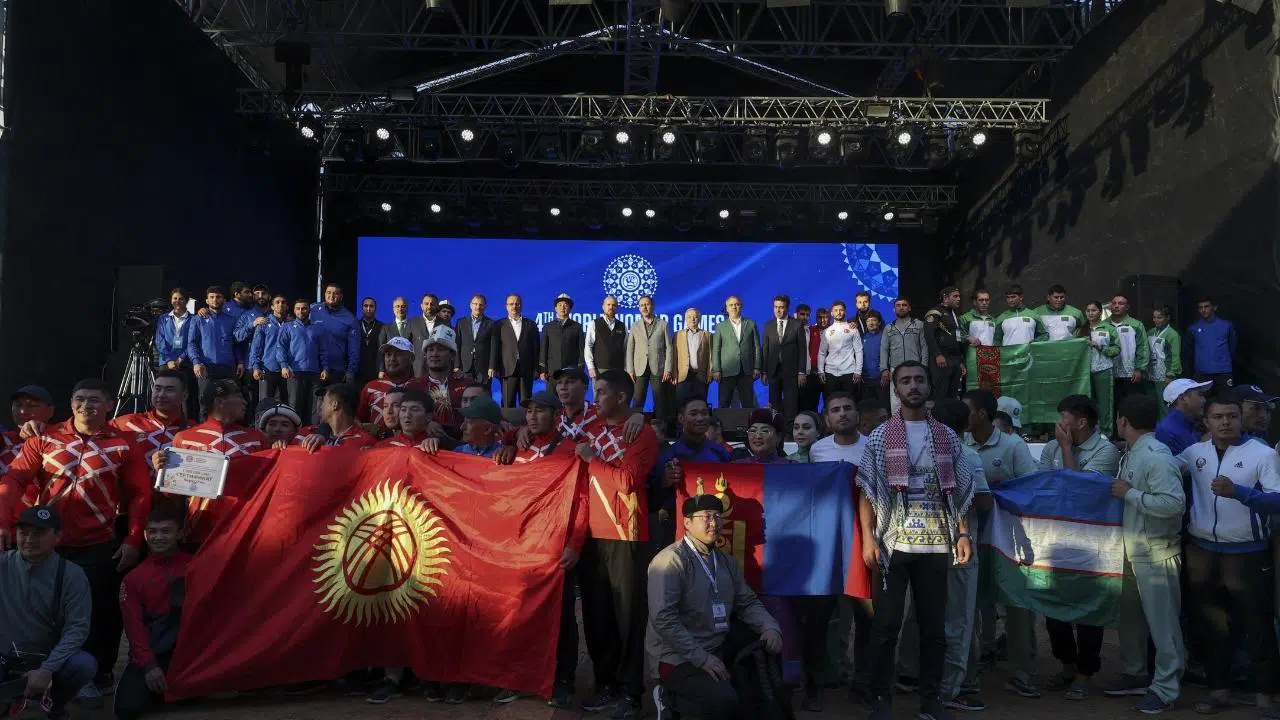 4. Dünya Göçebe Oyunları'nın kapanış töreni yapıldı