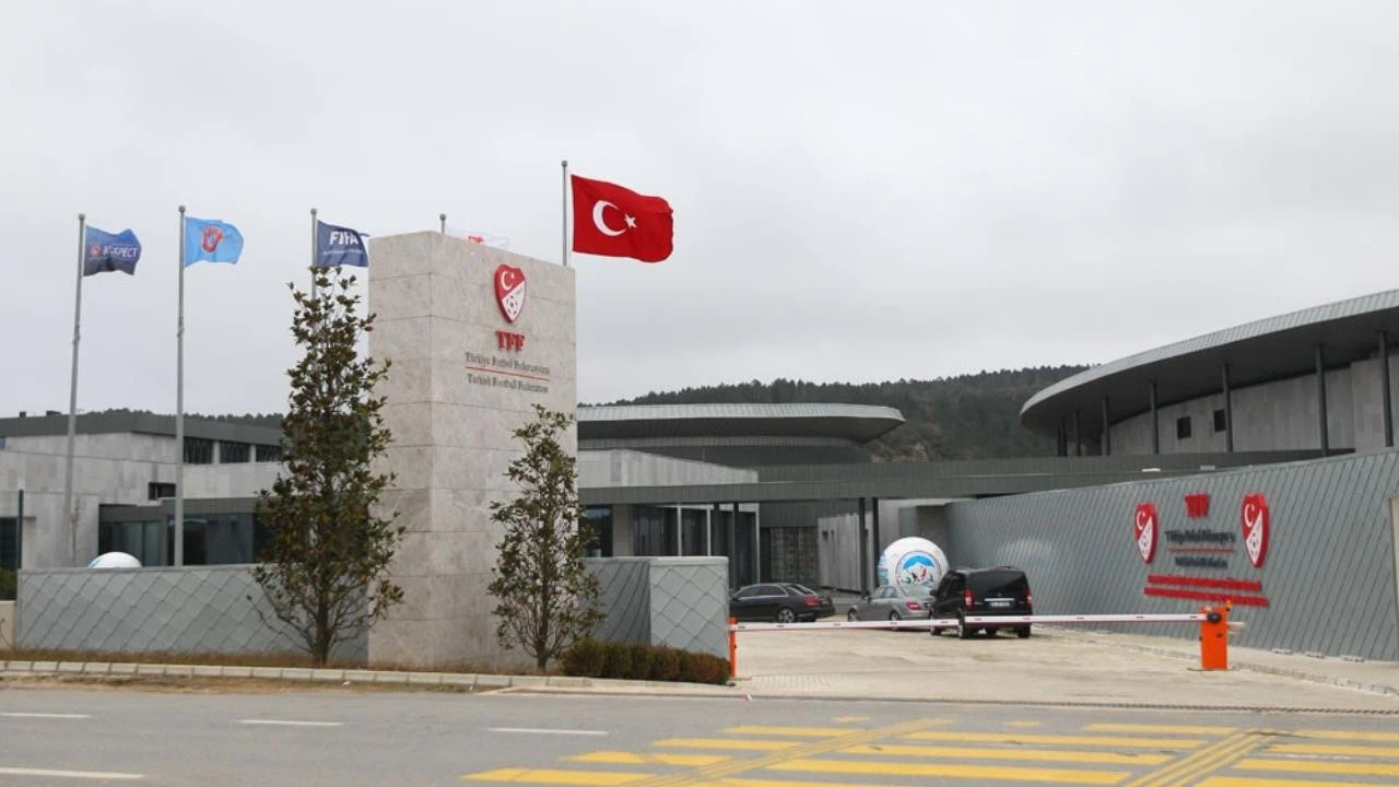 Süper Lig'de 7 kulüp PFDK'ya sevk edildi!