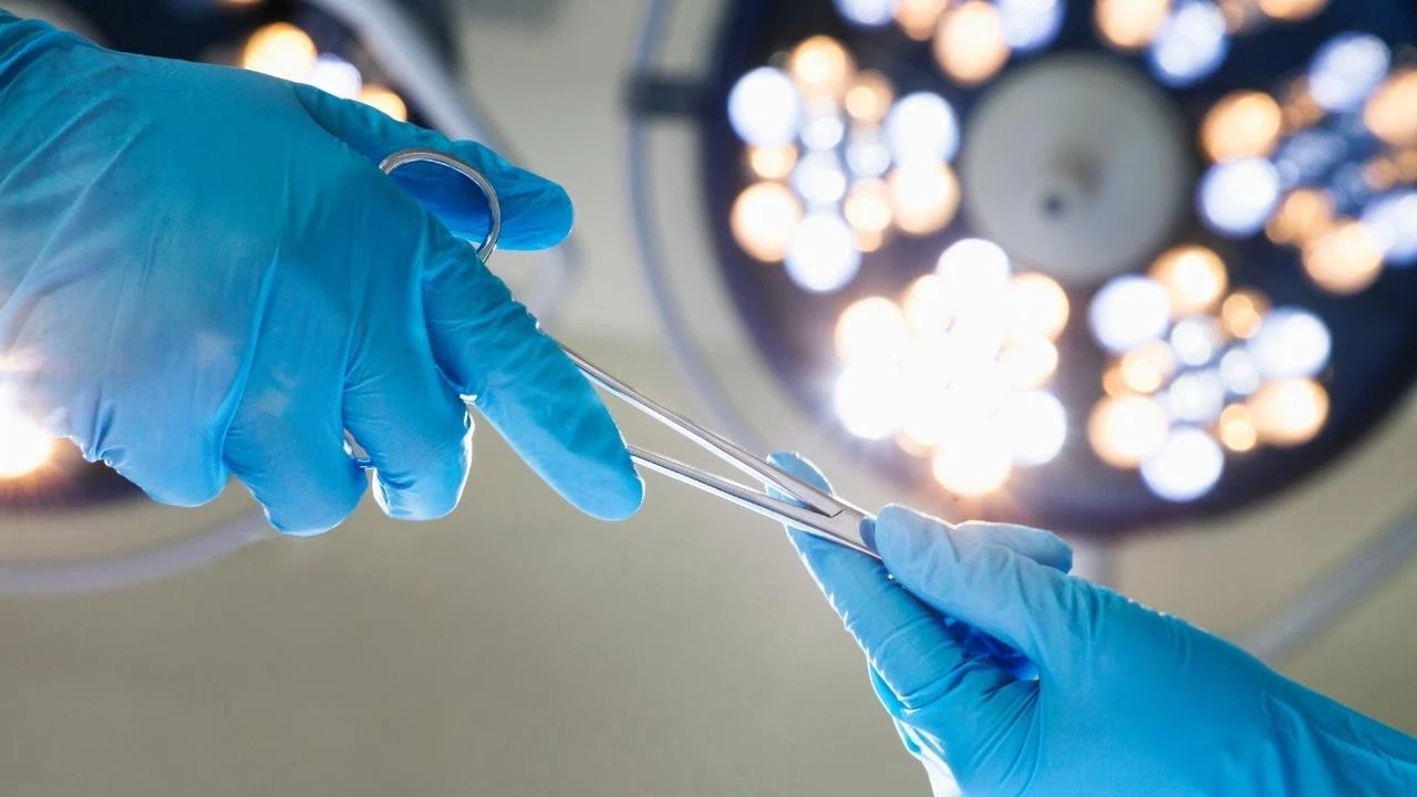 Uşak'ta ilk kez kapalı yöntemle beyin ameliyatı yapıldı!