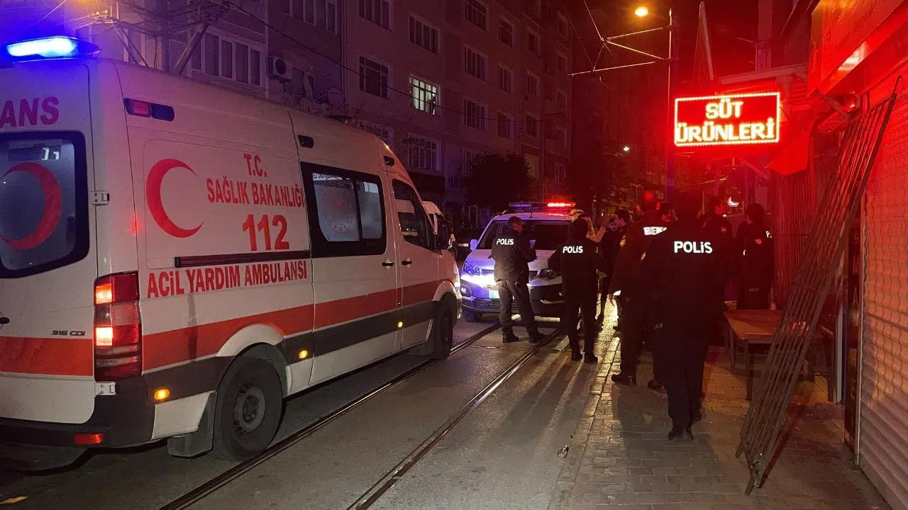 Bursa'da marketteki bıçaklı kavgada bir kişi yaralandı