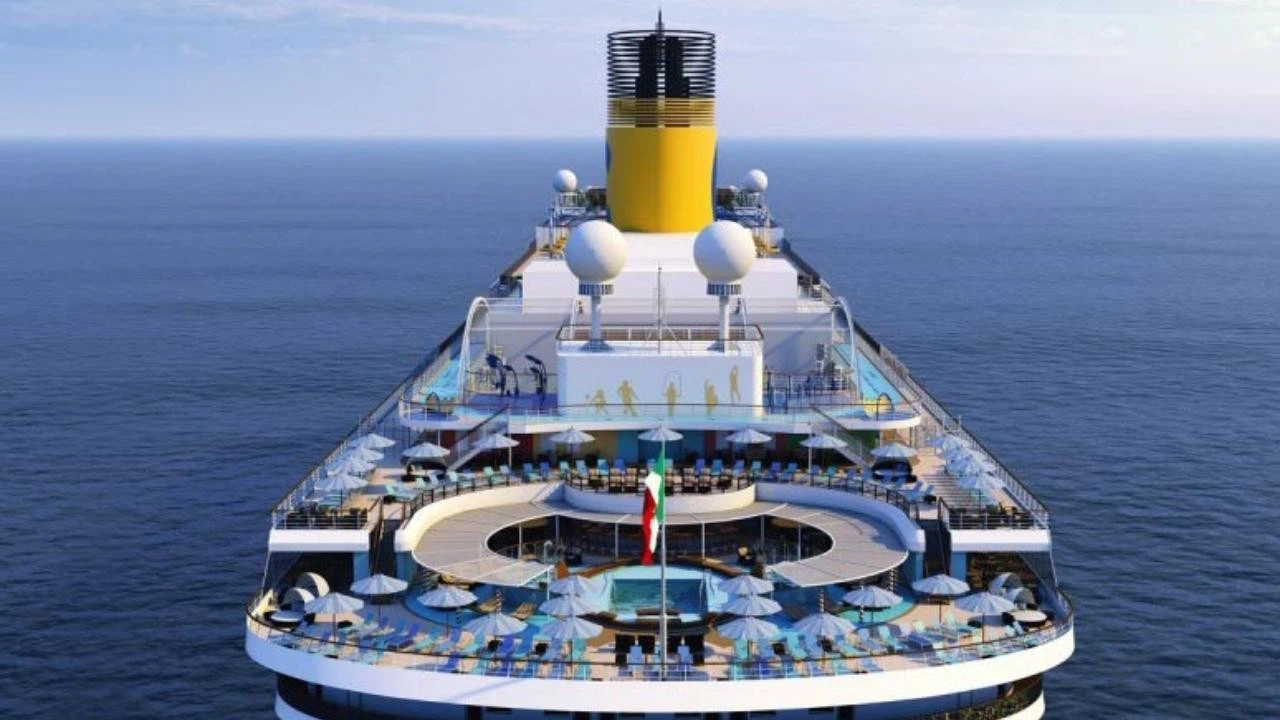 Bodrum'a sezonun son kruvaziyer seferini "Costa Venezia" yaptı!