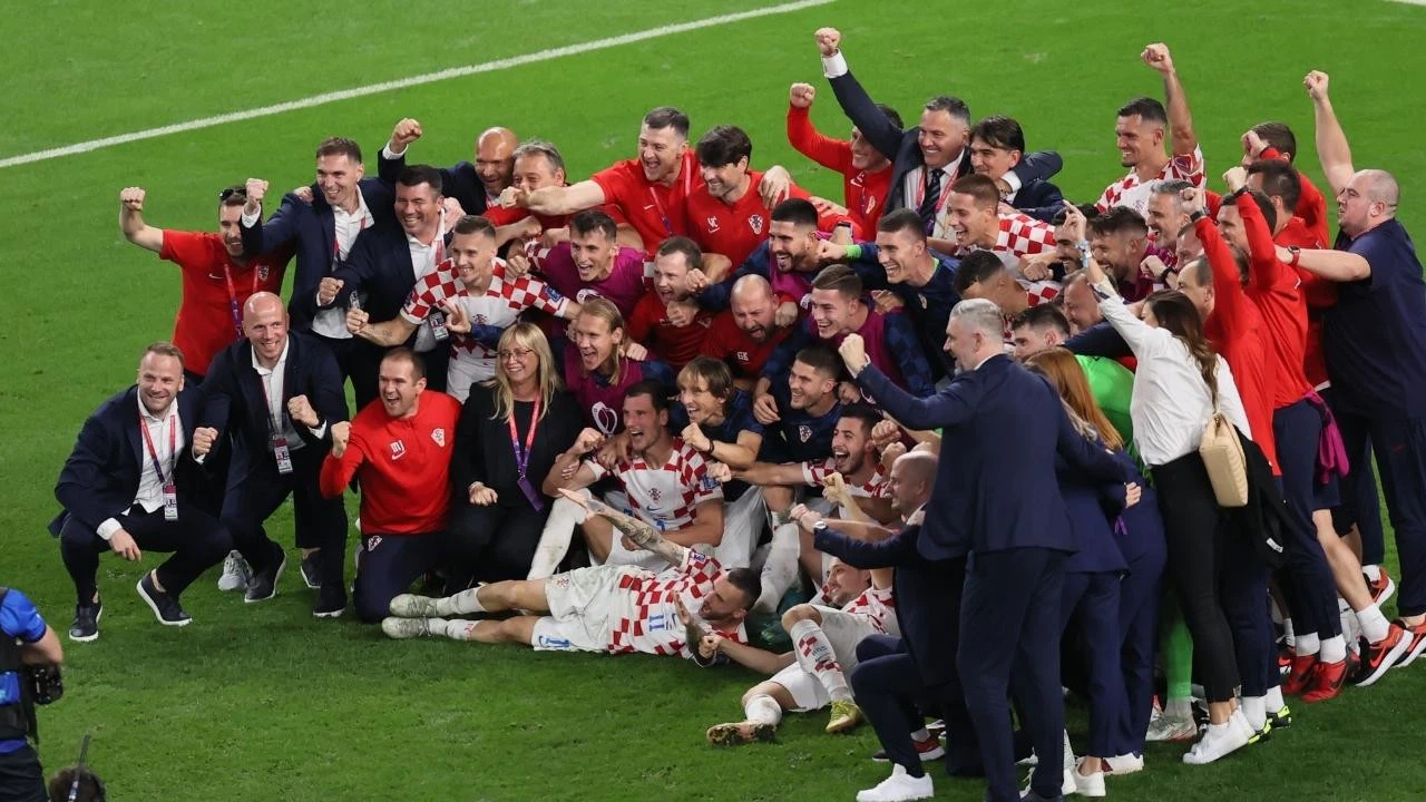 Penaltılara kalan maçta Hırvatistan, Japonya'yı mağlup ederek çeyrek finale yükseldi