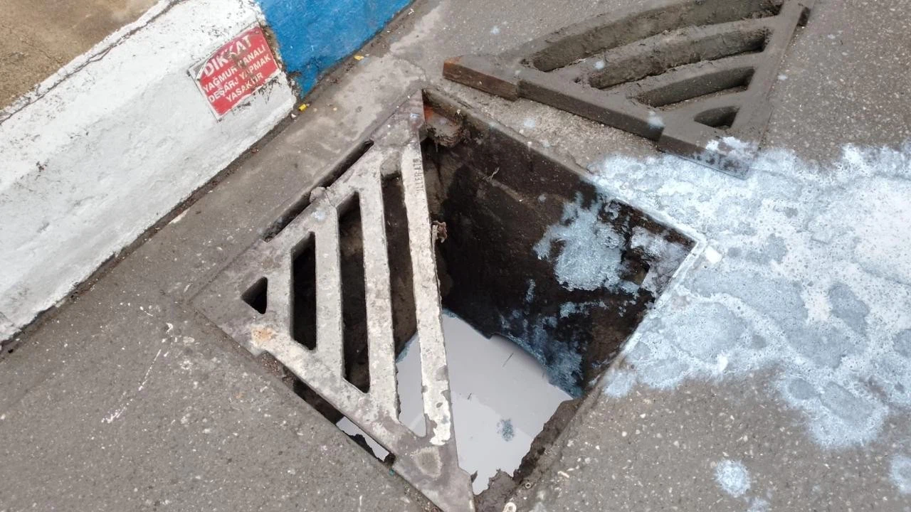 Bakanlık harekete geçti! Kiraz Deresi'ndeki kirliliğe ilişkin inceleme!