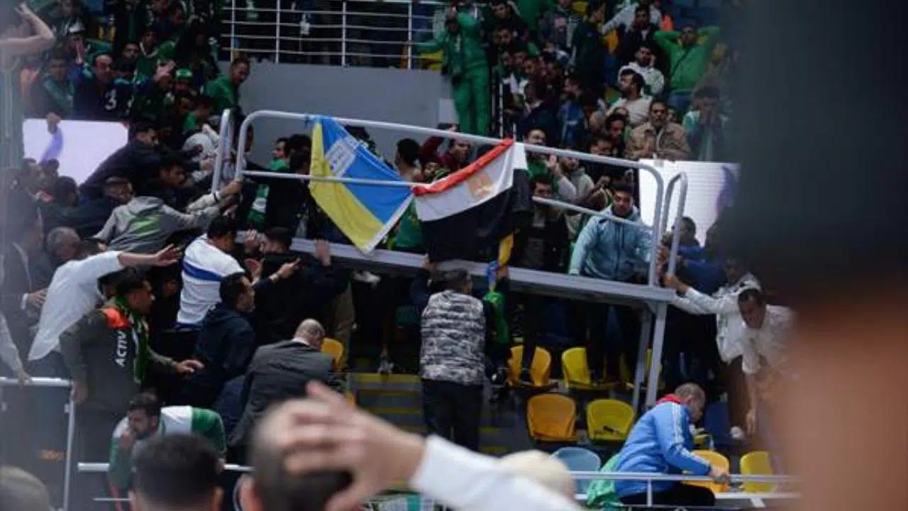 Mısır'da basketbol maçında amfinin çökmesi sonucu 27 kişi yaralandı