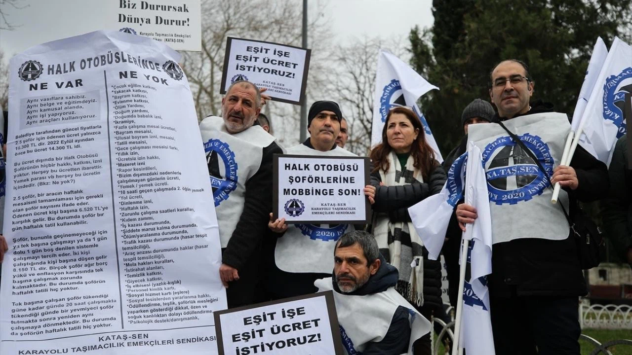 Özel halk otobüsü şoförlerinden İBB'ye tepki