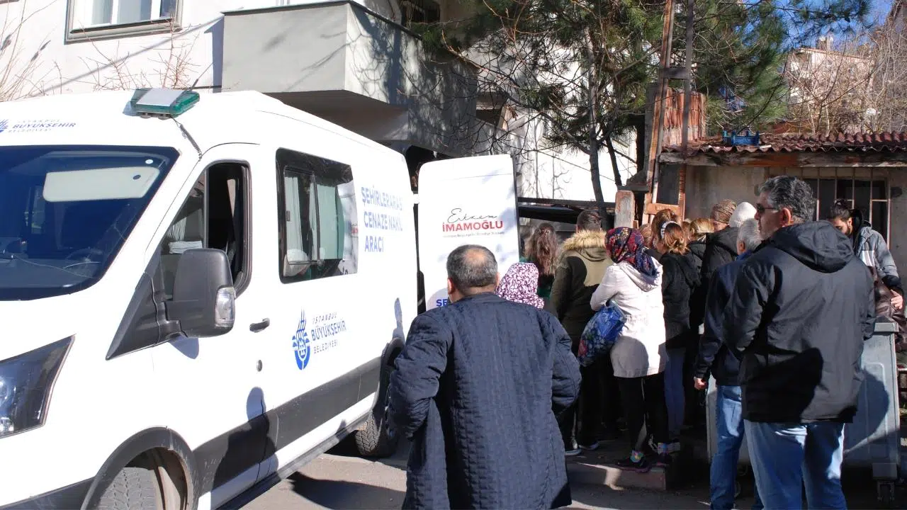 Kayıp olarak aranan 2 kadın evde ölü bulundu