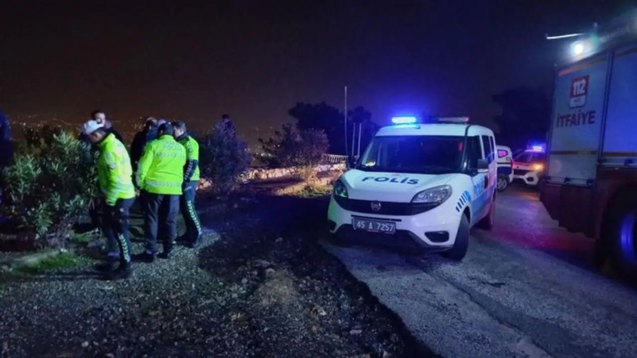 Manisa'da uçuruma yuvarlanan otomobildeki asteğmen hayatını kaybetti