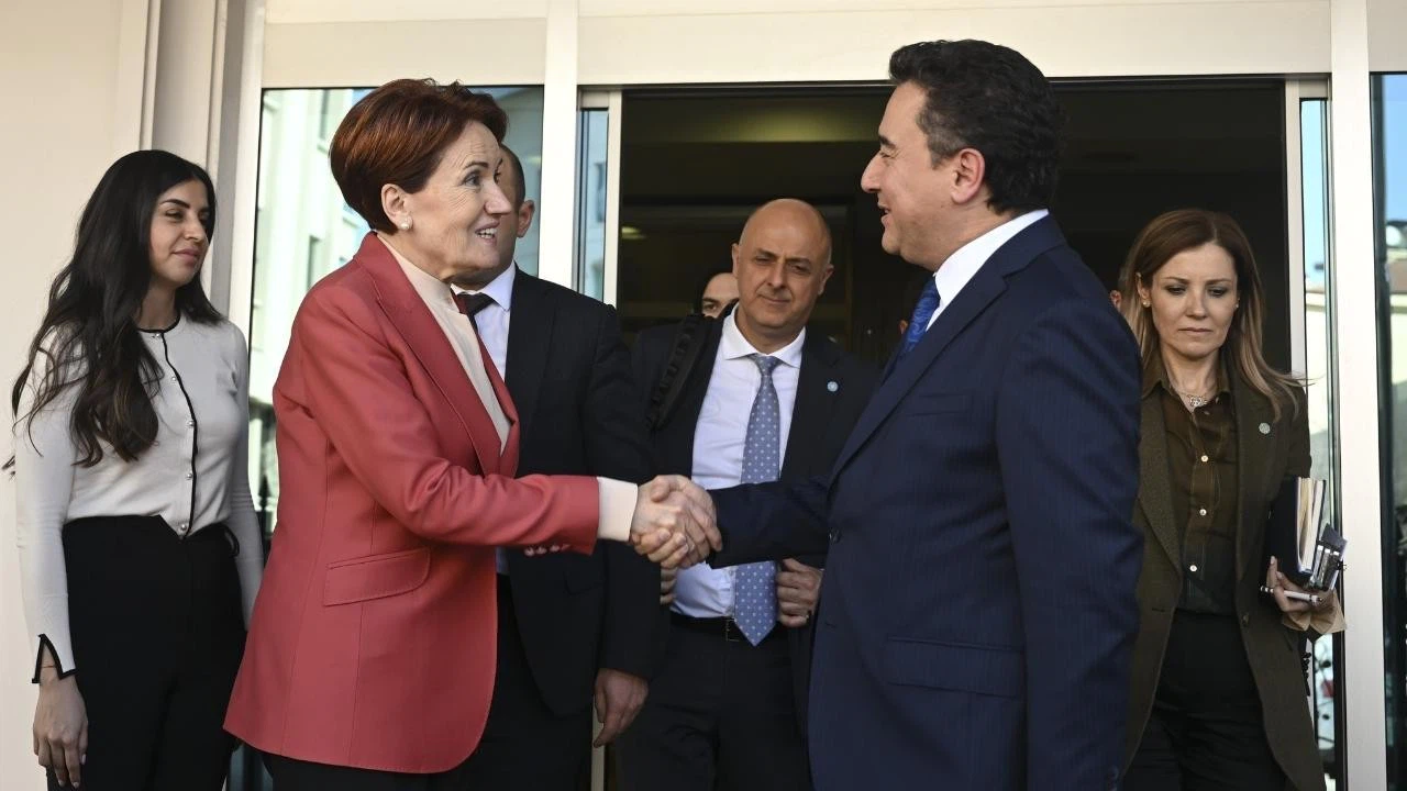Akşener, Babacan'ı ziyaret etti!