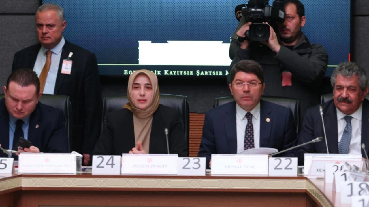 Anayasa Komisyonu’nda “dini görüş” tartışması!