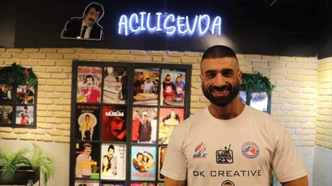 Avustralyalı Webby, ülke ülke gezerek yemek yarışmalarına katılıyor