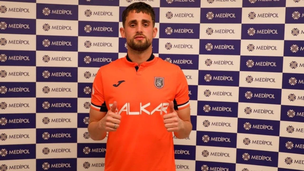 Medipol Başakşehir Adnan Januzaj'ı kadrosuna kattı