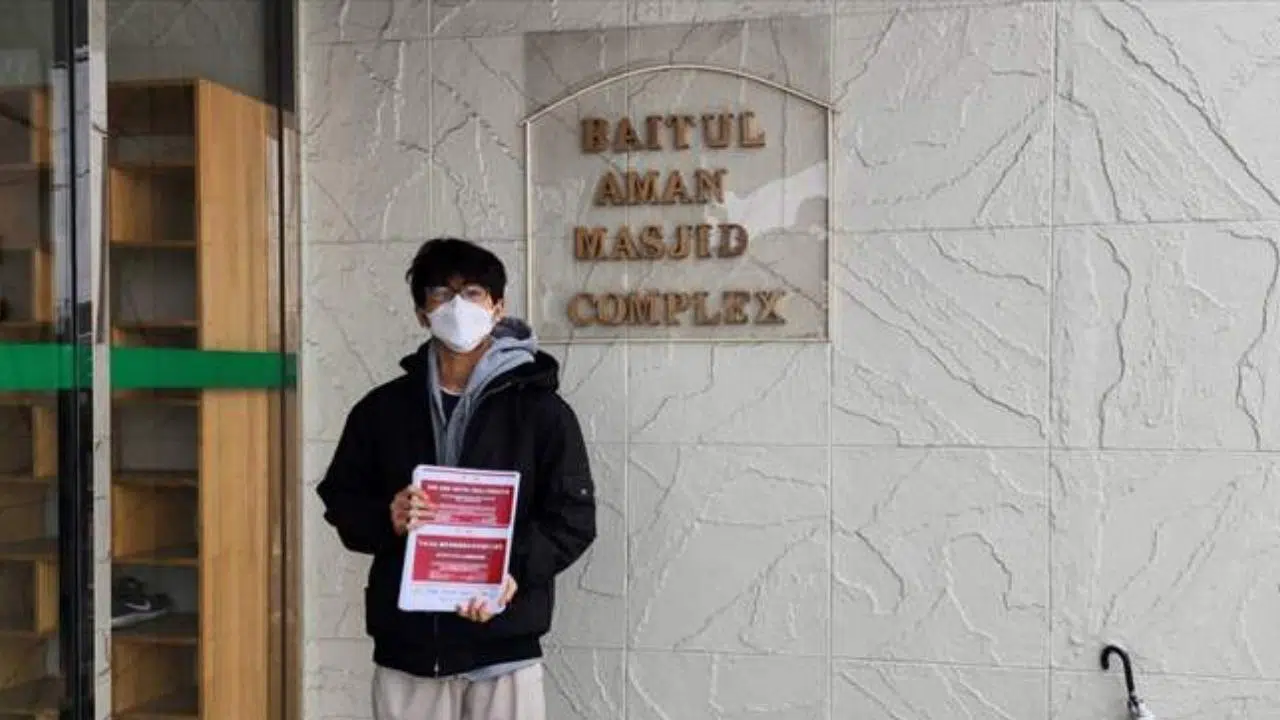 Japonya'daki cami ve mescitlerde, Türkiye'deki depremzedeler için yardım toplanıyor