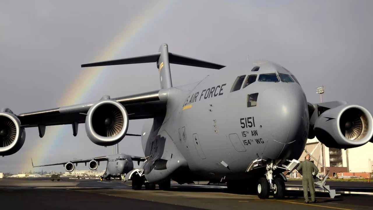 Hindistan halkının yardımlarını taşıyan uçak Türkiye'ye doğru yola çıktı