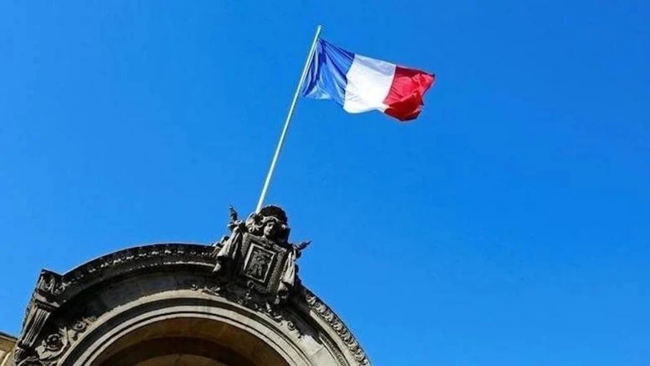 Fransa'dan flaş çağrı: Ülkeyi terk edin