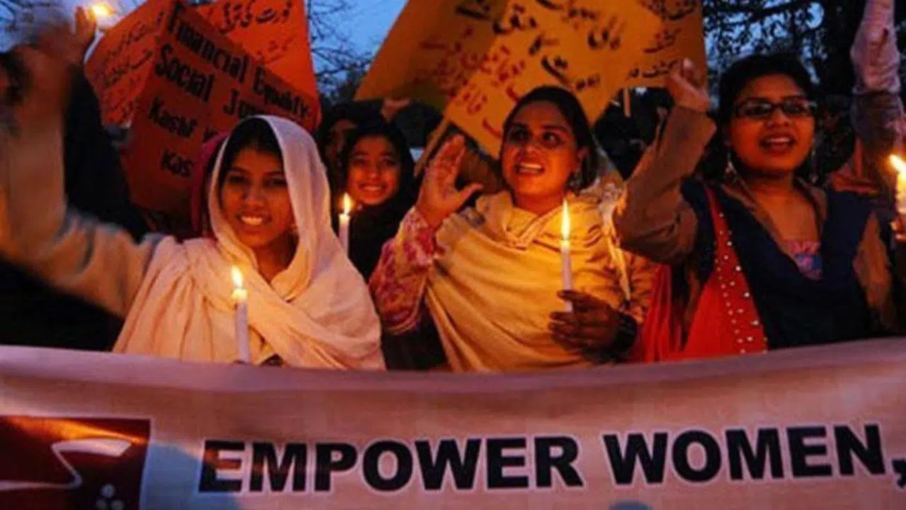 Pakistan'daki toplu tecavüz iddiası eylemlere neden oldu!