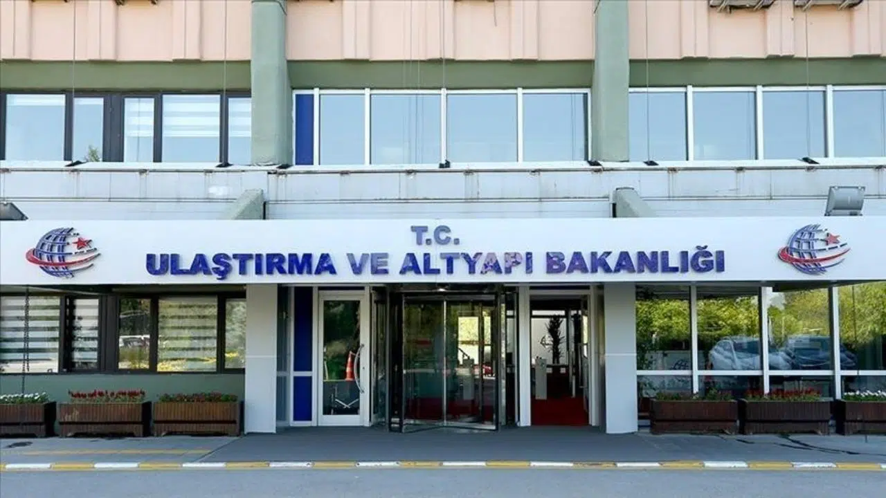 Ulaştırma ve Altyapı Bakanlığınca deprem bölgesinden 272 bin 305 kişi tahliye edildi