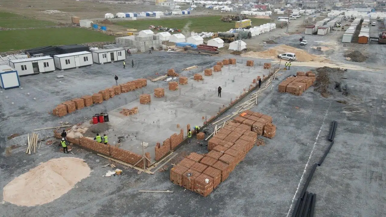 Gaziantep'te 32 bin 500 kişilik geçici barınma alanları kuruluyor!