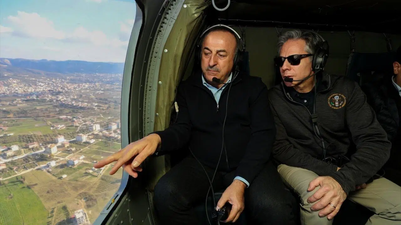 Blinken deprem bölgesini havadan inceledi!
