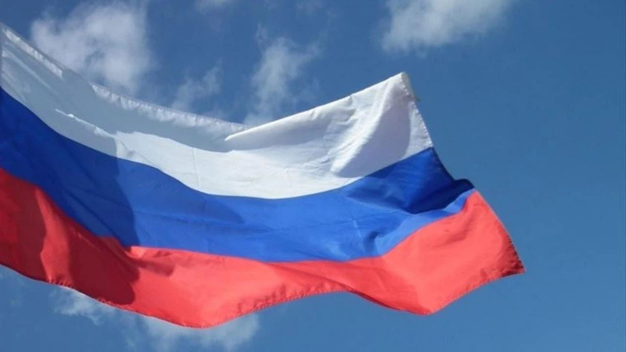 Rus diplomatlar sınır dışı ediliyor