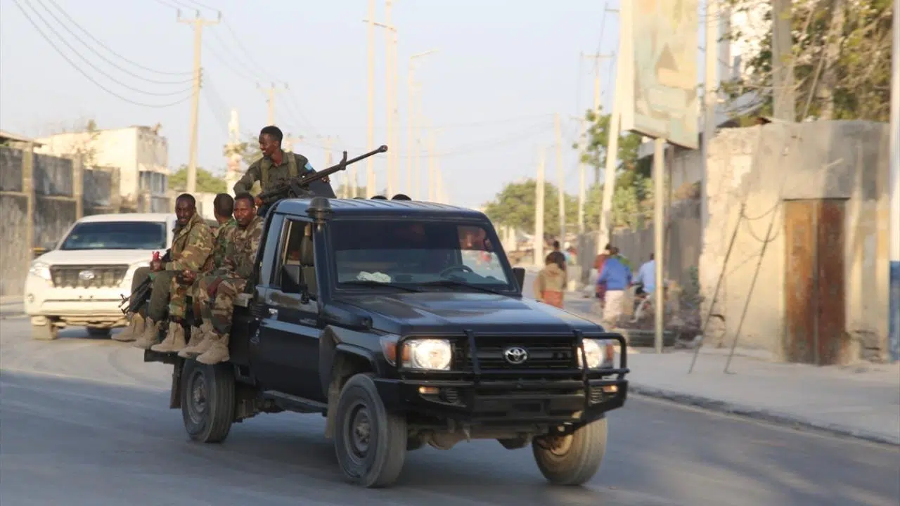 Somali'de terör örgütü, bir generalin evine saldırdı!
