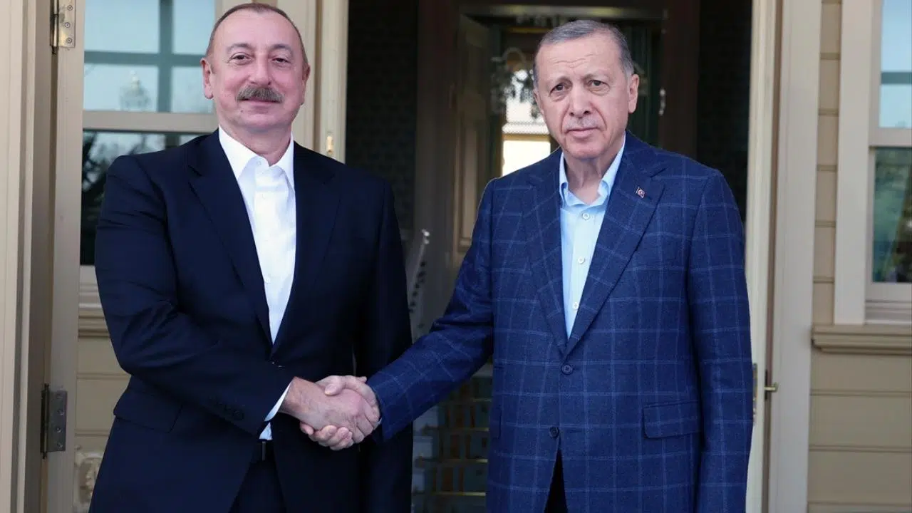 Cumhurbaşkanı Erdoğan, Aliyev ile bir araya geldi