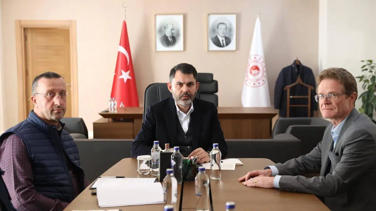 Bakan Kurum, Türkiye'ye destek konferansını duyurdu!