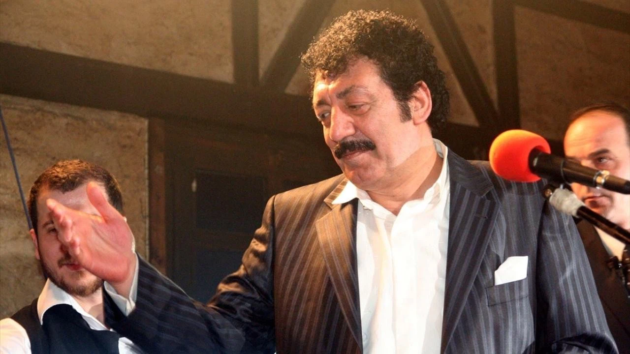 Müslüm Gürses, vefatının 10. yılında anılıyor.